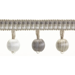 Highland ball fringe, Natural