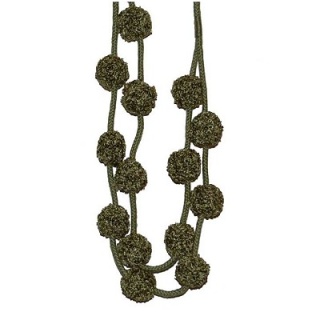 Opus pompom tieback, Laurel