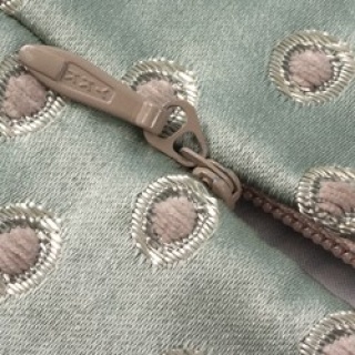 White invisible zip