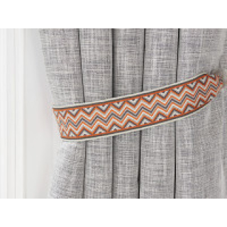 Romo Marcel Tieback, Henna