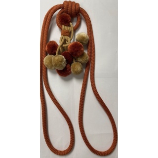 Broadway ball tieback, Fox