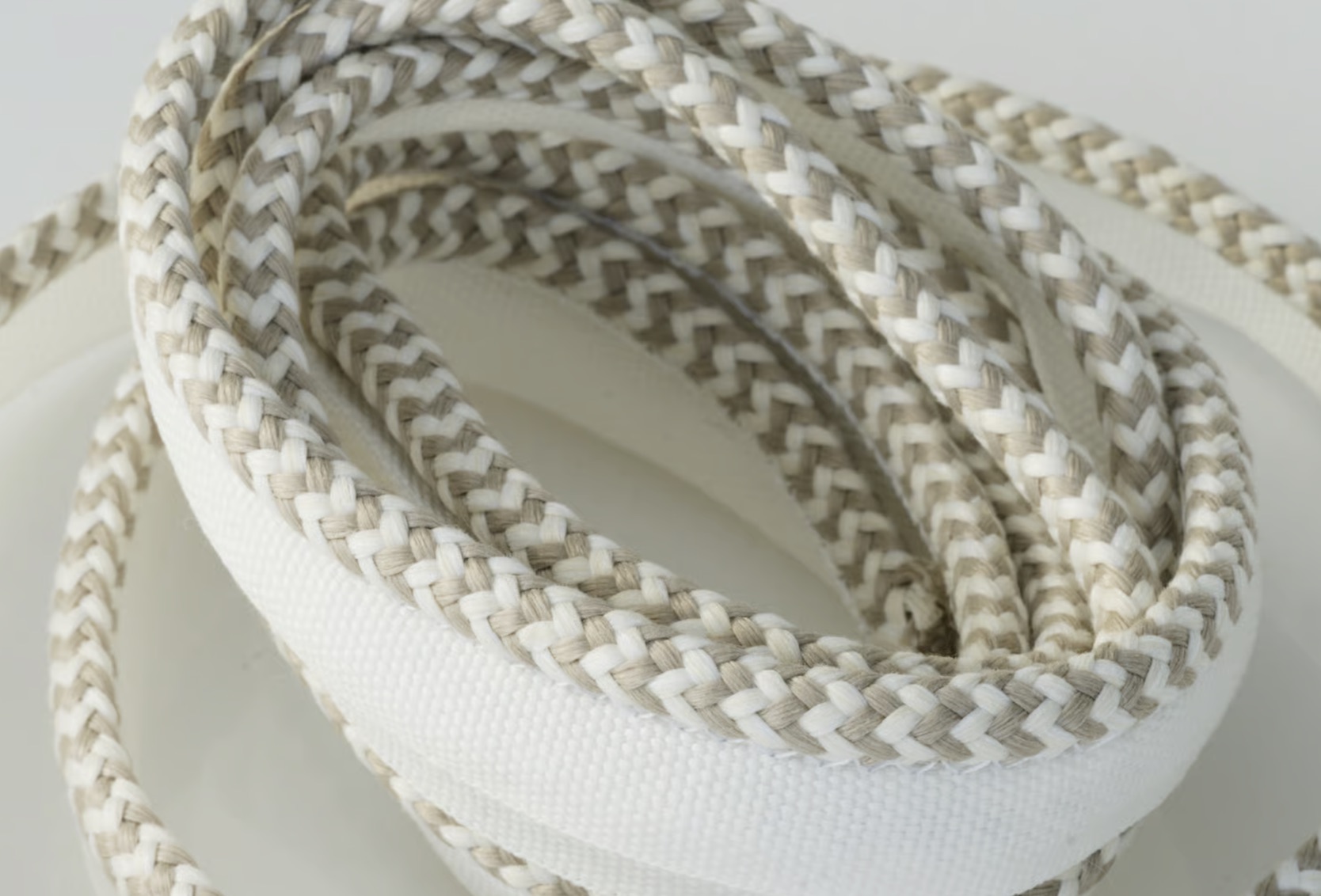 Andrew Martin Caprese Outdoor Flanged Cord Sand